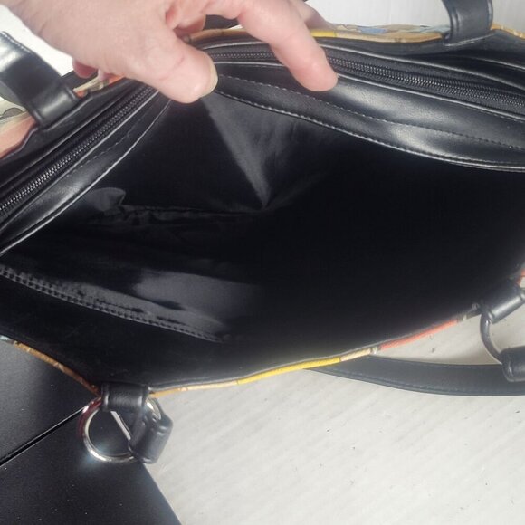 Frankie & Johnnie Women Embellished LA City Scene Tote Bag - Picture 14 of 15